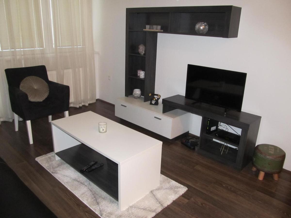 Apartment Ivi034 Крагуевац Екстериор снимка